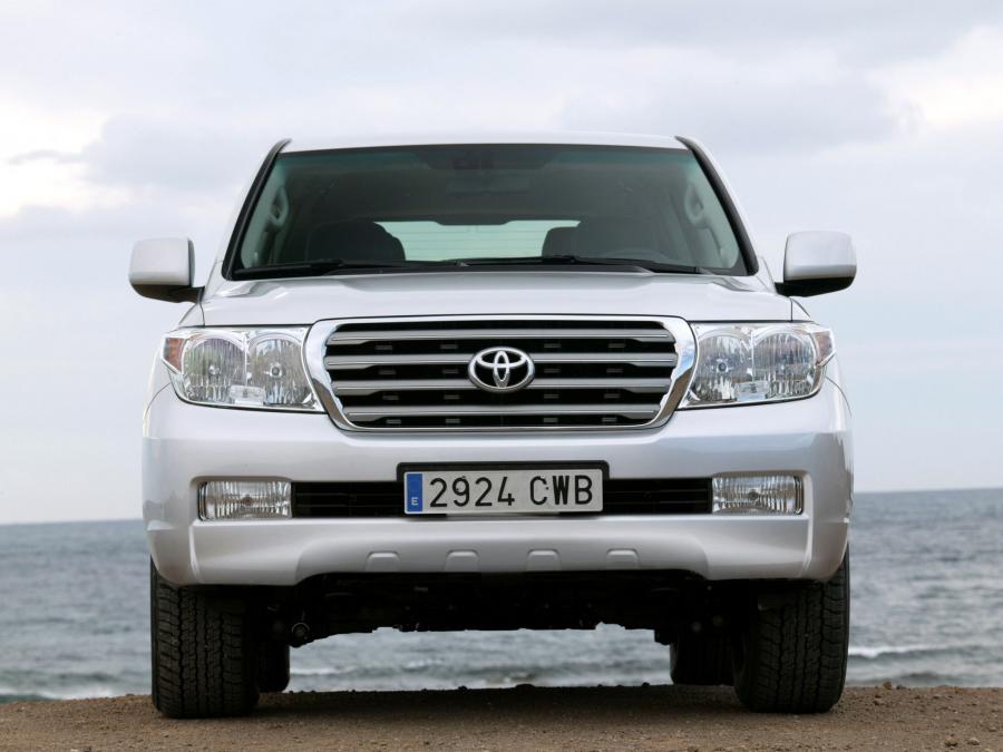  Toyota Land Cruiser 200 2007 года  (фото 11 из 196)